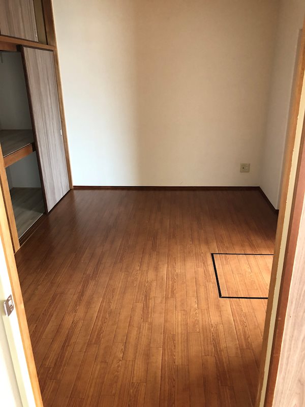 アローマファースト ベッドルーム