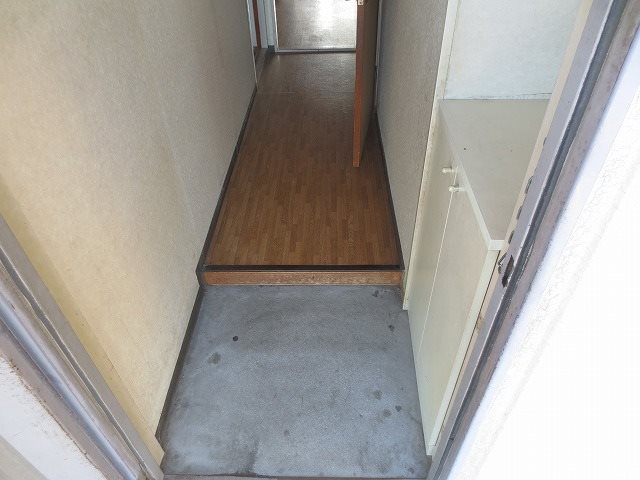 片山マンション 玄関